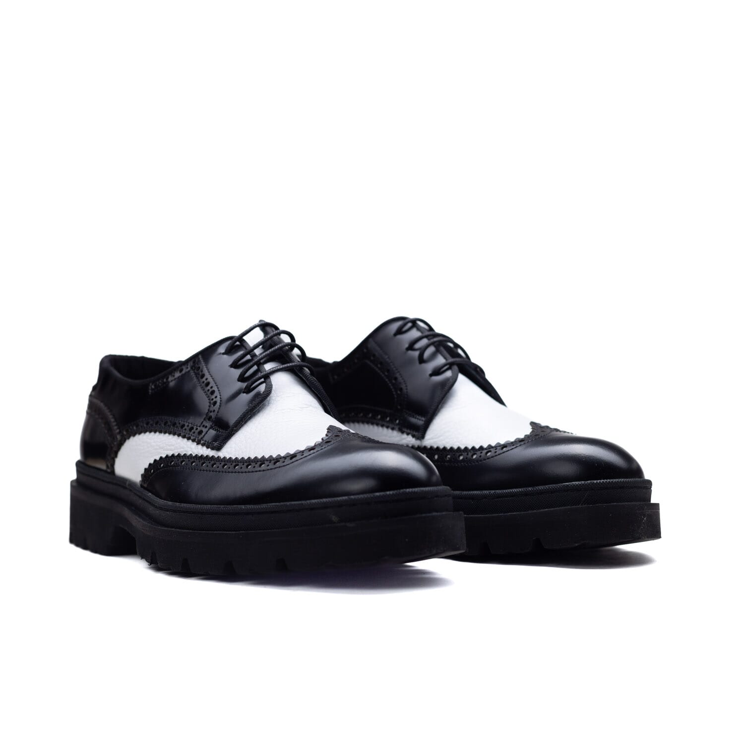 Formales – 0233 -Black – White – Perocili Shoes